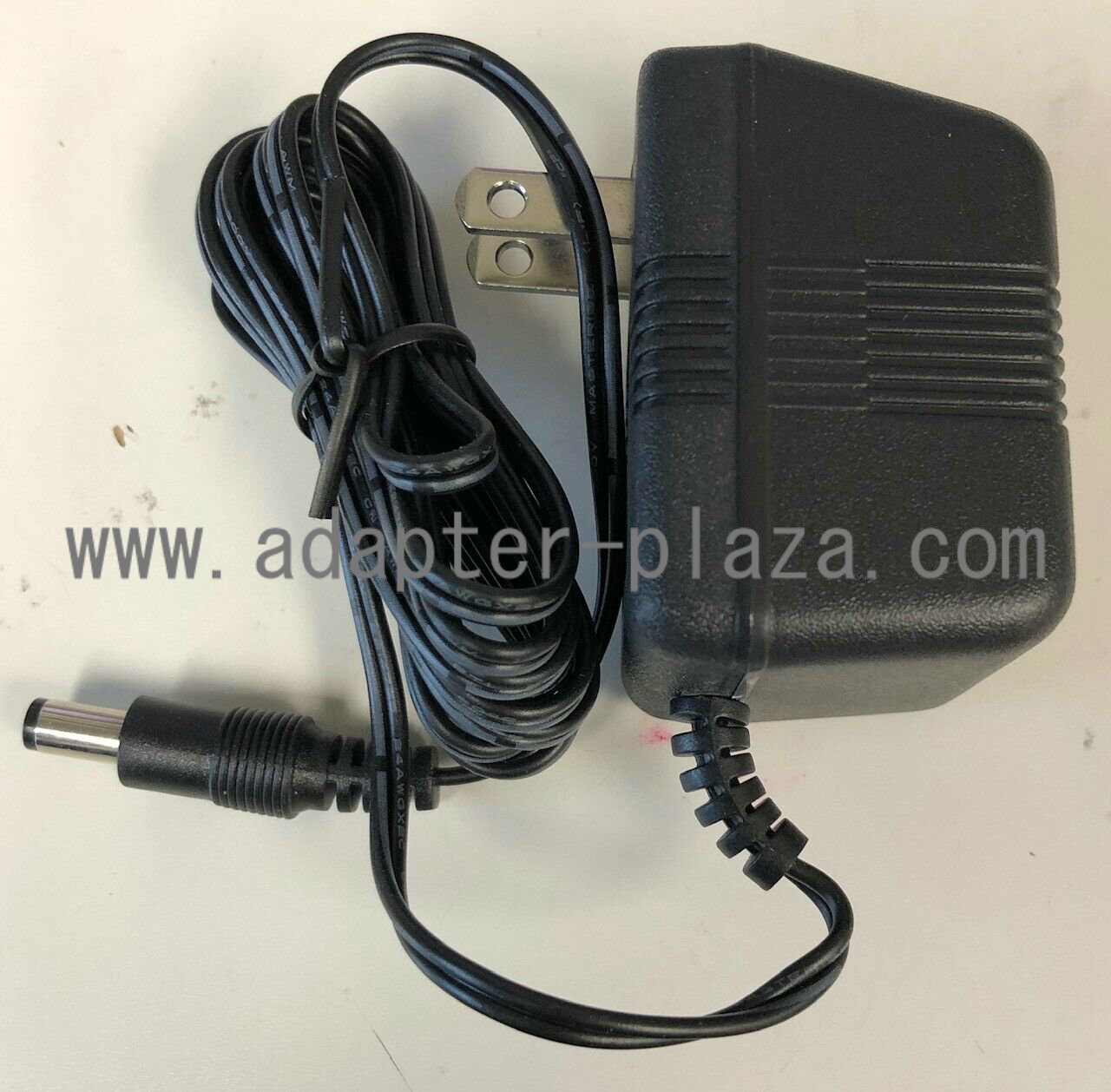 *Brand NEW* Auvio 33-282 U090020D 9V 200mA AC DC Adapter POWER SUPPLY